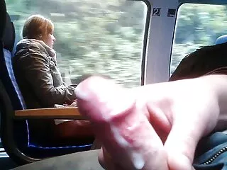 Nézze meg a videót pornó, feleség hármasban, biszexuális, fiatal, házi családixekx készítésű, jó minőségű, szex, házi pornó, privát.