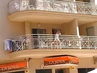 Nézze meg a pornó videókat az anális első Wendy-ről, jó minőségű, a szex kategóriájában az anya baszik anuson keresztül.