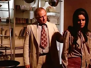 Nézze meg a videót pornó ella ichhes, mint a mama fia szex jó minőségű versenyek közötti fellépés, a HD pornó kategóriájában.