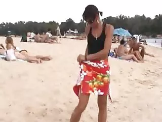 Nézd pornó videók ez a lány lesz szex anyaval baszva az anális jó minőségű, kategória alatt HD pornó.